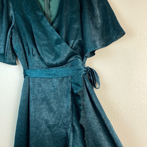Lulus Wrapped Up In Love Emerald Green Satin Faux Wrap Dress Womens S - Picture 8 of 15